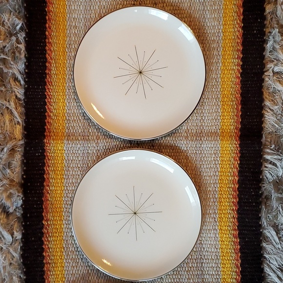 Vintage Set of 4 Homer Laughlin Modern star plates - Picture 7 of 8
